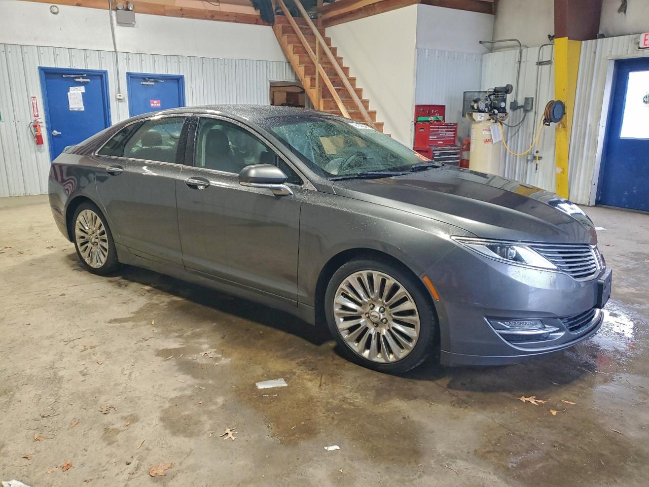 2016 LINCOLN MKZ photo 4