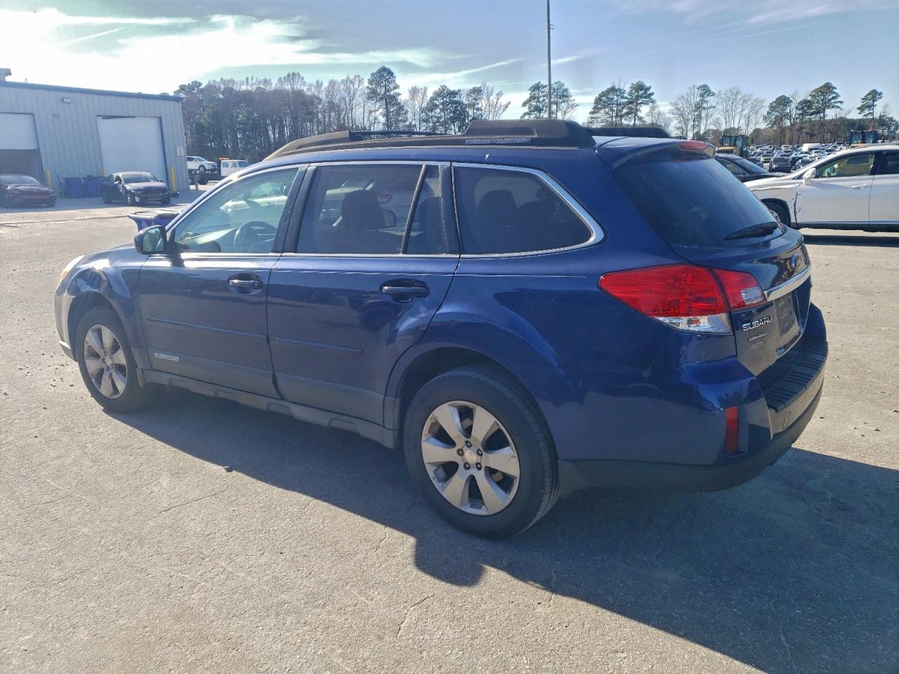 2011 SUBARU OUTBACK 2.5I PREMIUM photo 3