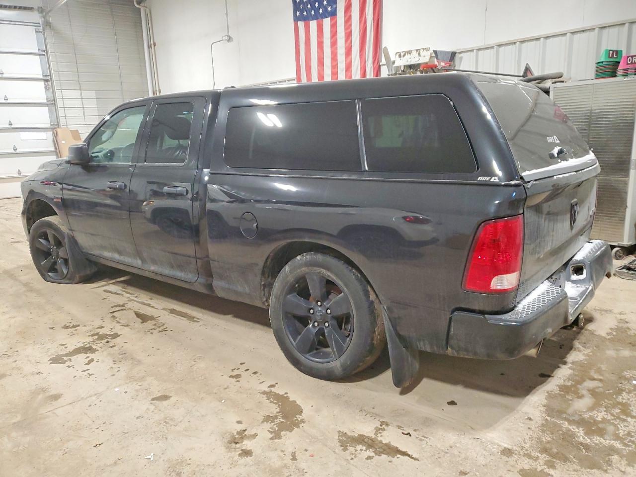 2017 RAM 1500 ST photo 2