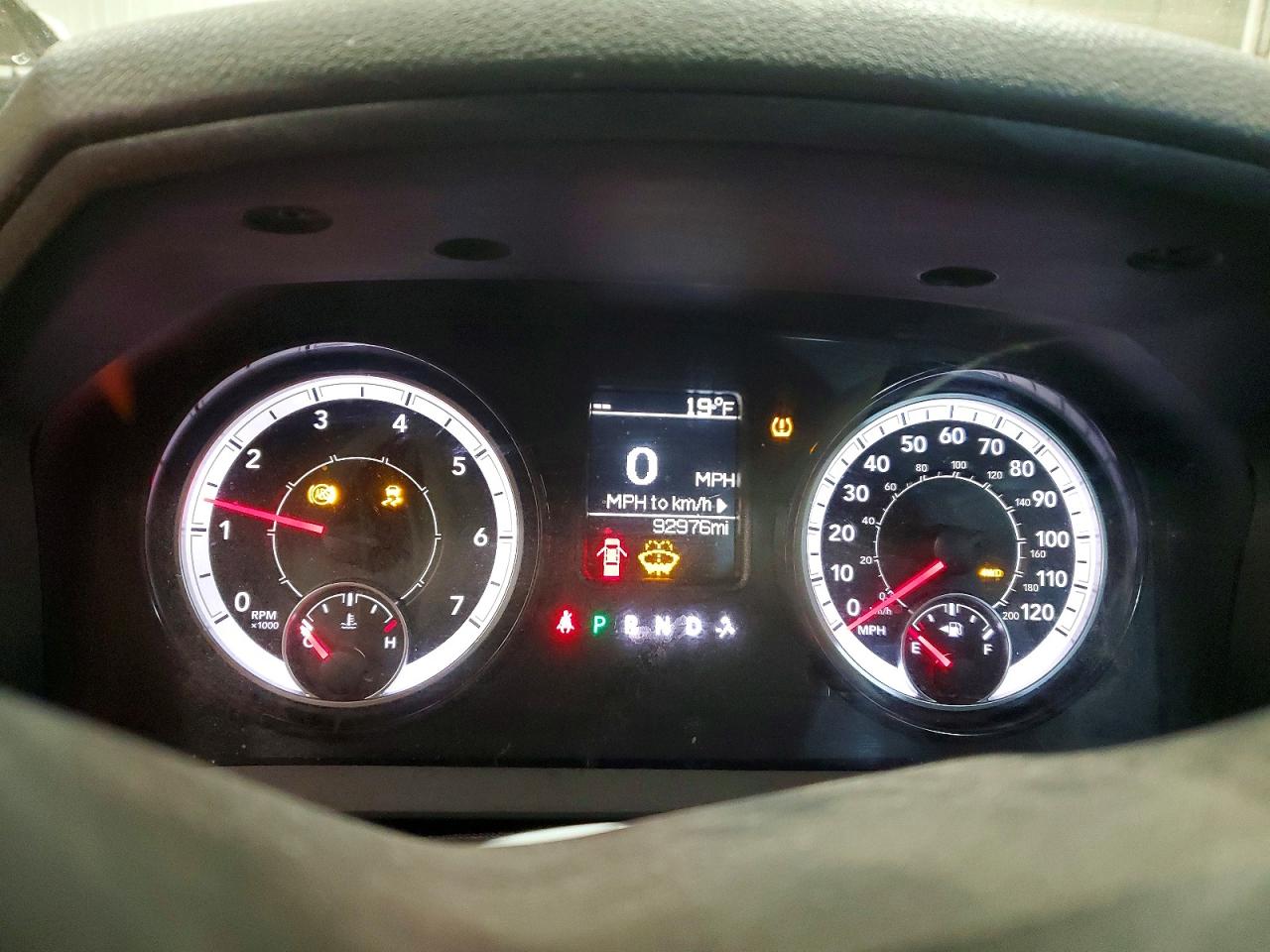 2017 RAM 1500 ST photo 9