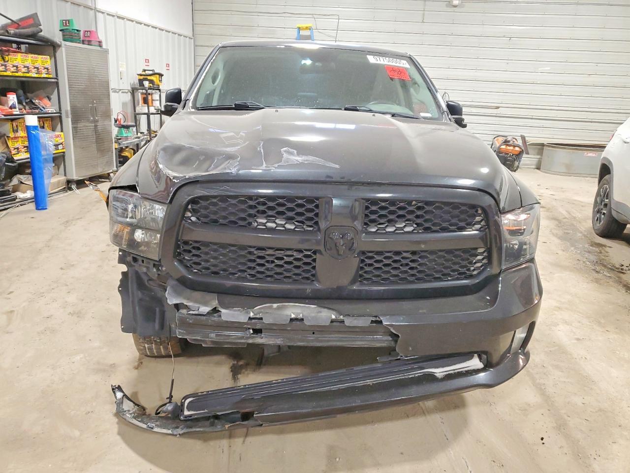 2017 RAM 1500 ST photo 5