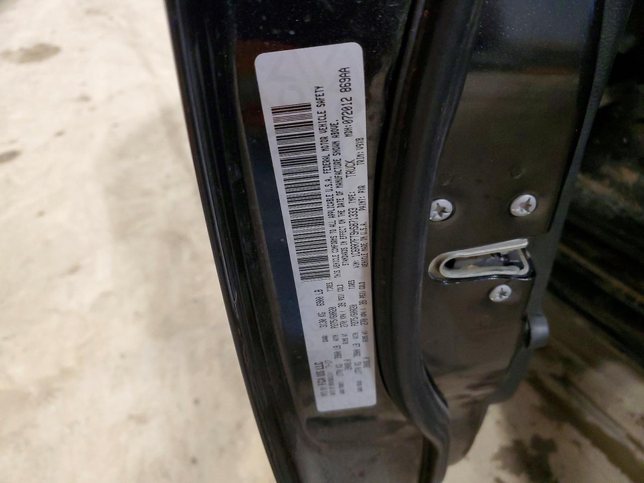 2017 RAM 1500 ST photo 12