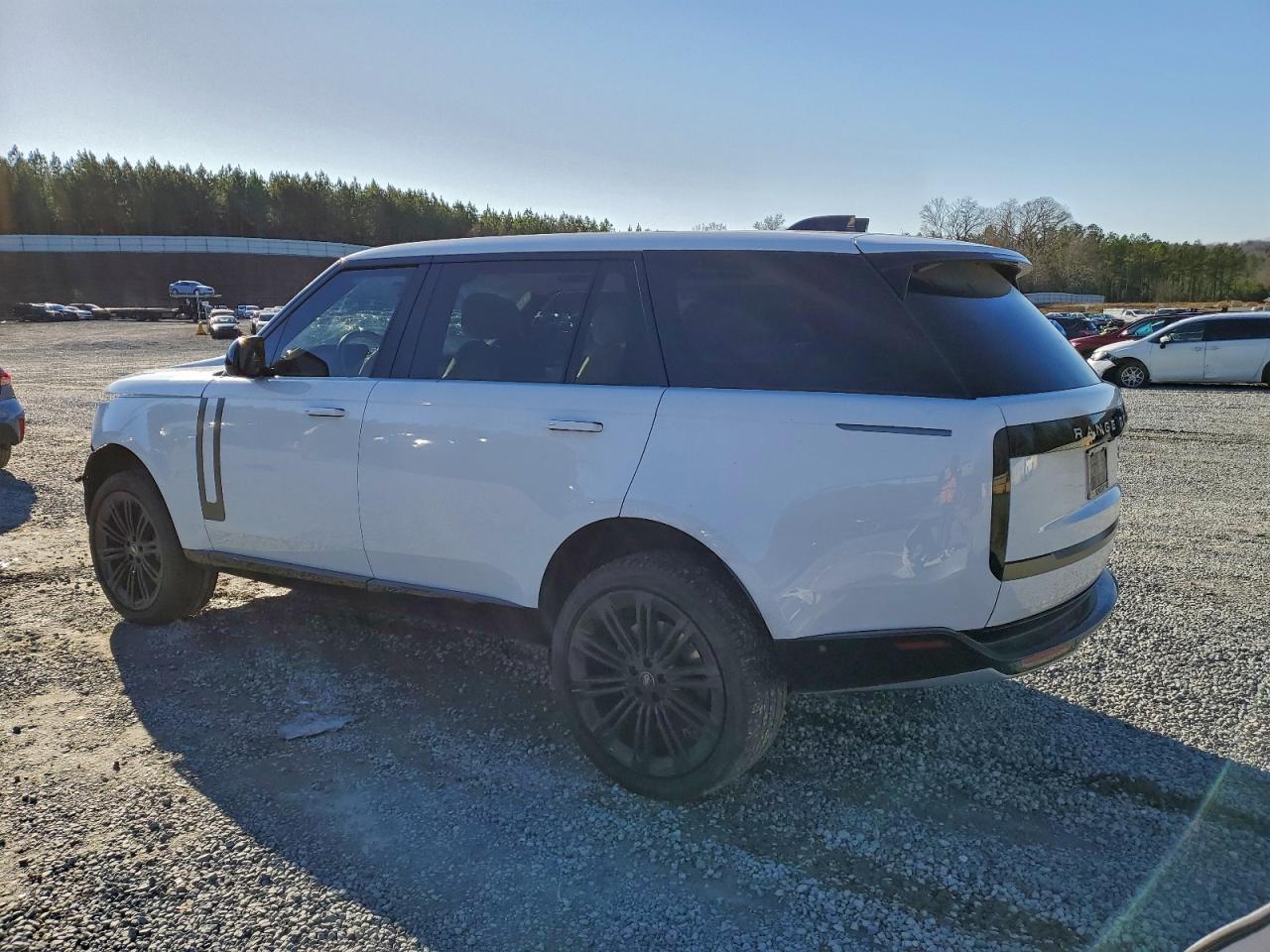 2023 LAND ROVER RANGE ROVER SE photo 3