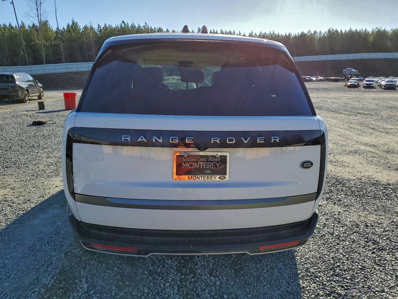 2023 LAND ROVER RANGE ROVER SE photo 11