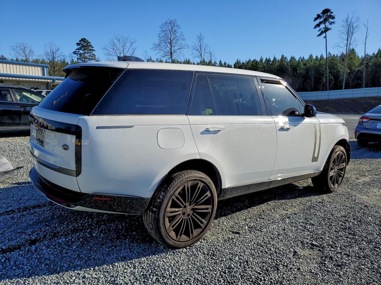 2023 LAND ROVER RANGE ROVER SE photo 5