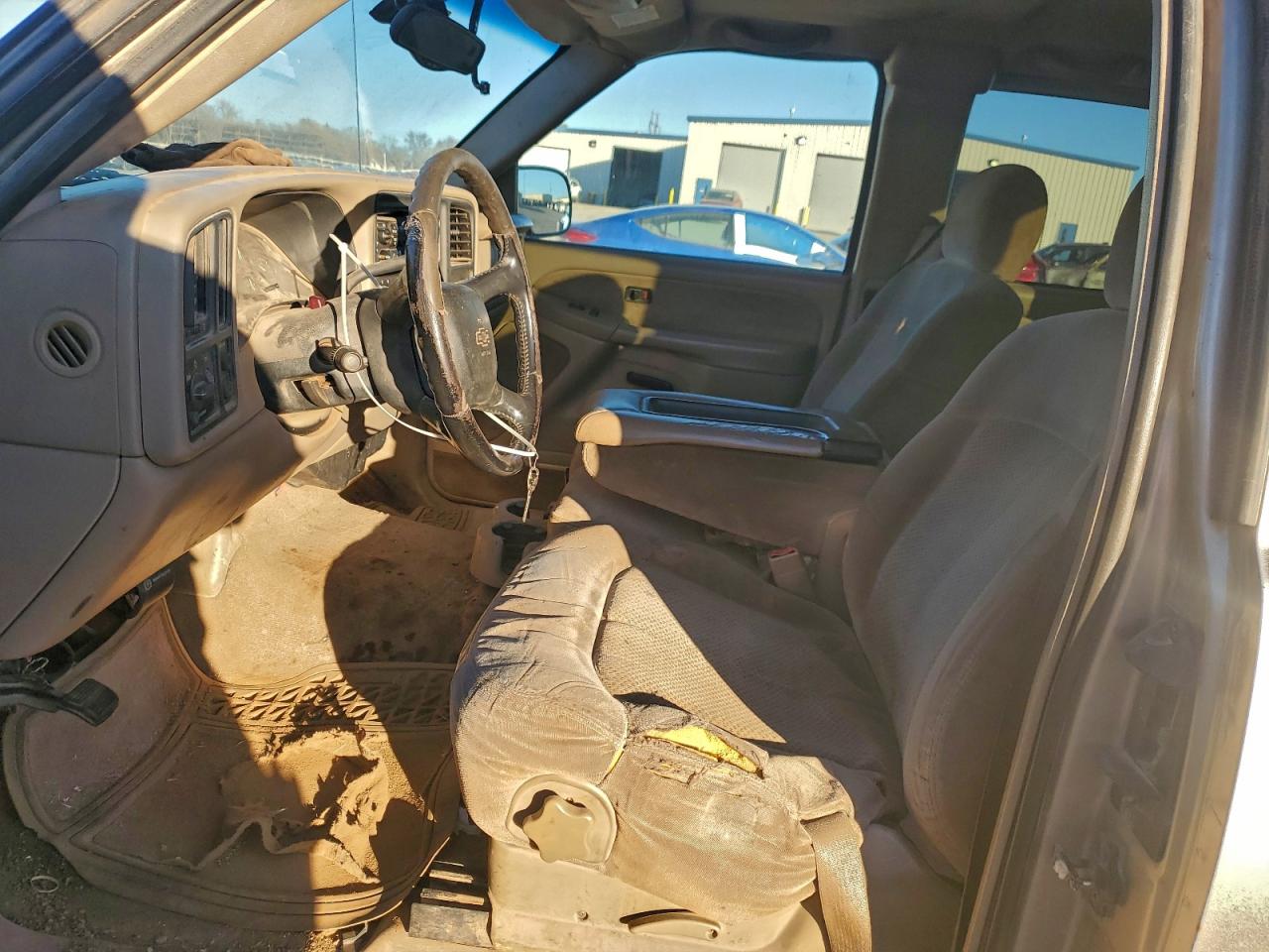 2002 CHEVROLET SILVERADO C1500 photo 7