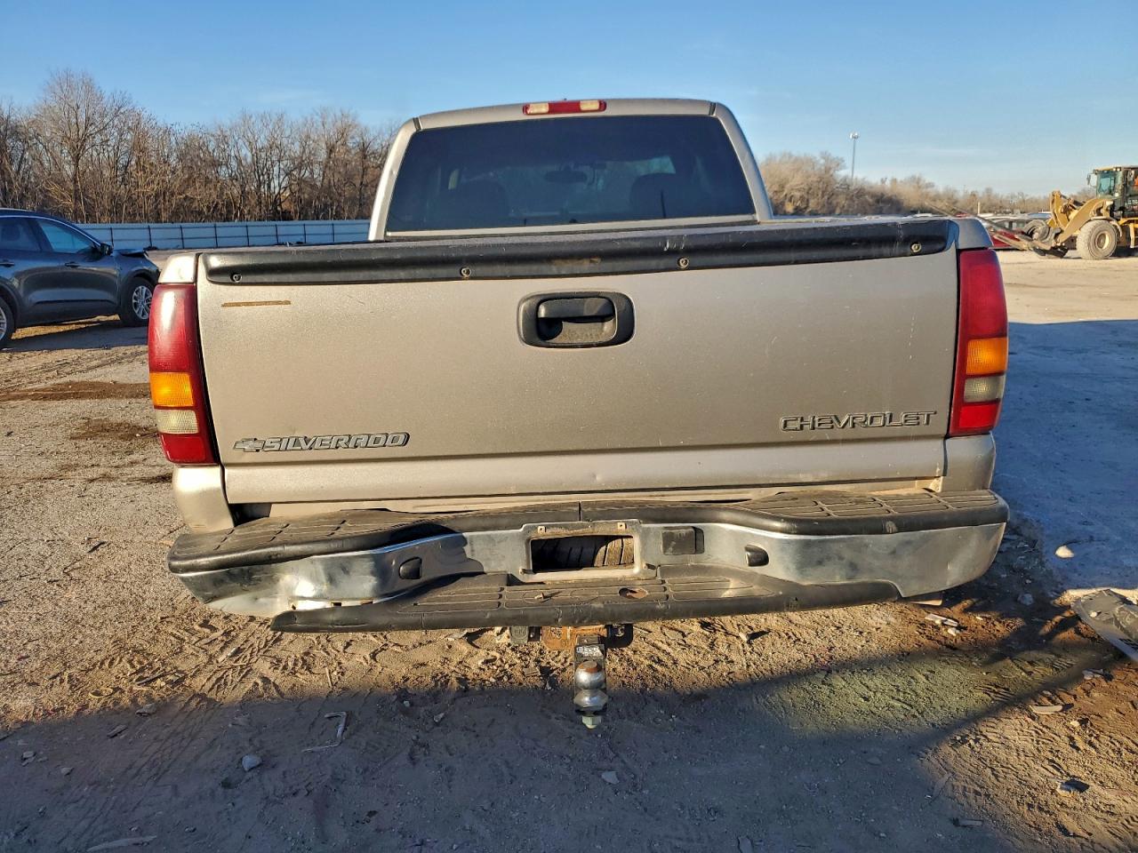 2002 CHEVROLET SILVERADO C1500 photo 6