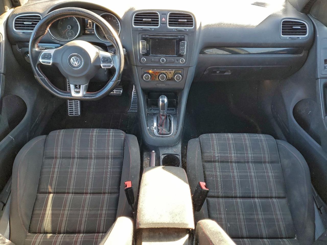 2012 VOLKSWAGEN GTI photo 8