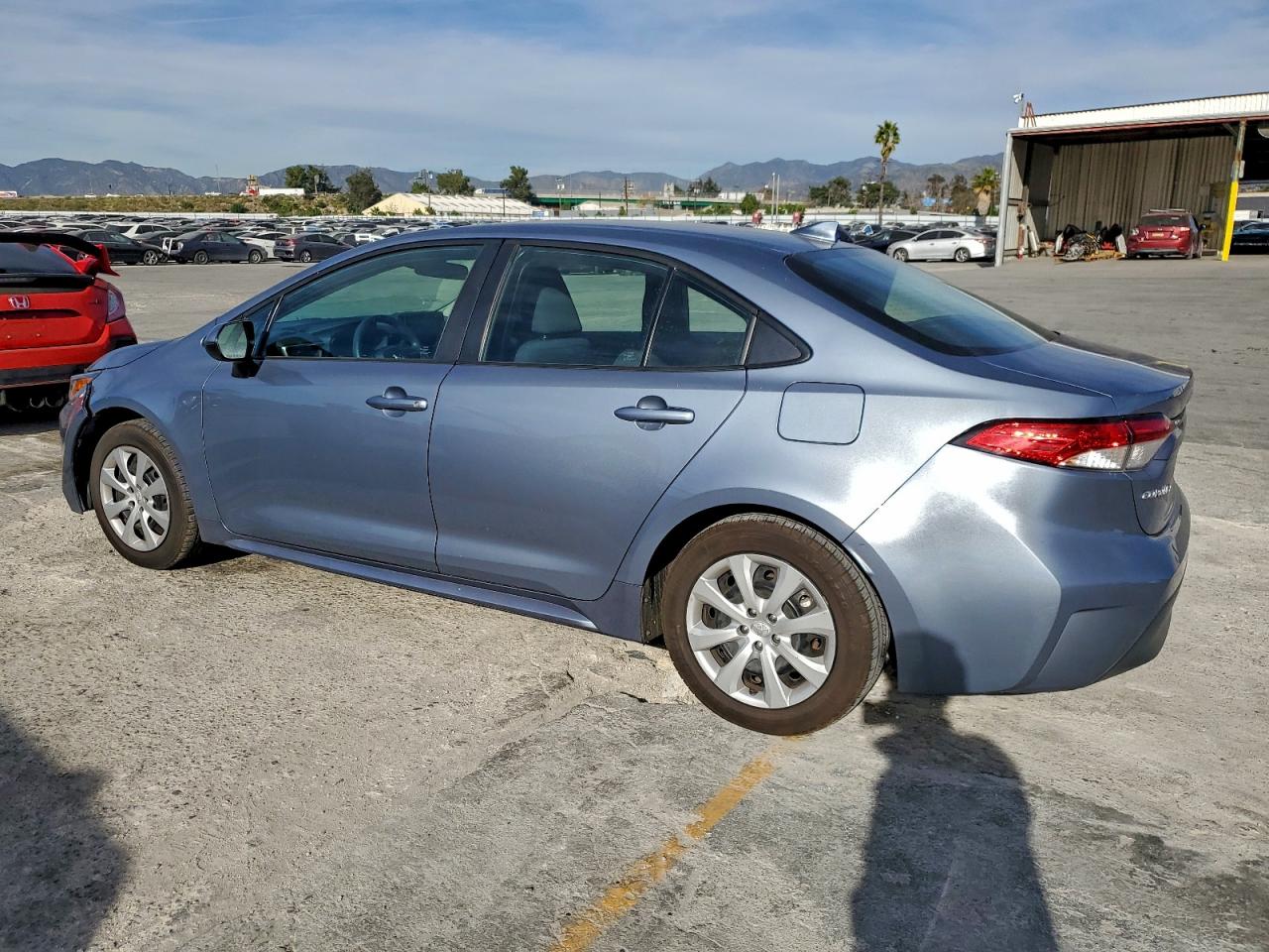 2023 TOYOTA COROLLA LE photo 2