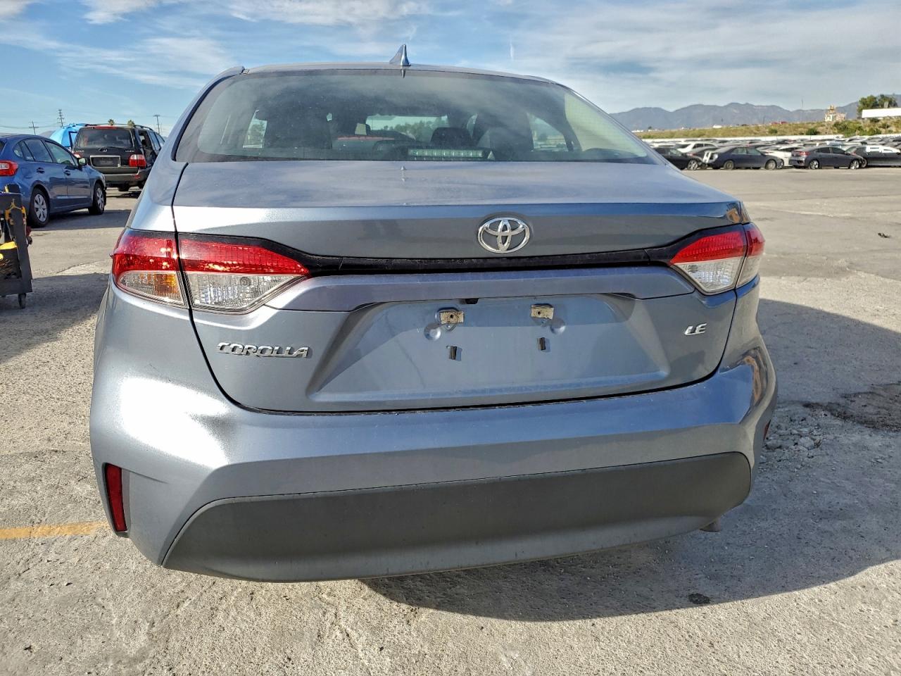2023 TOYOTA COROLLA LE photo 6