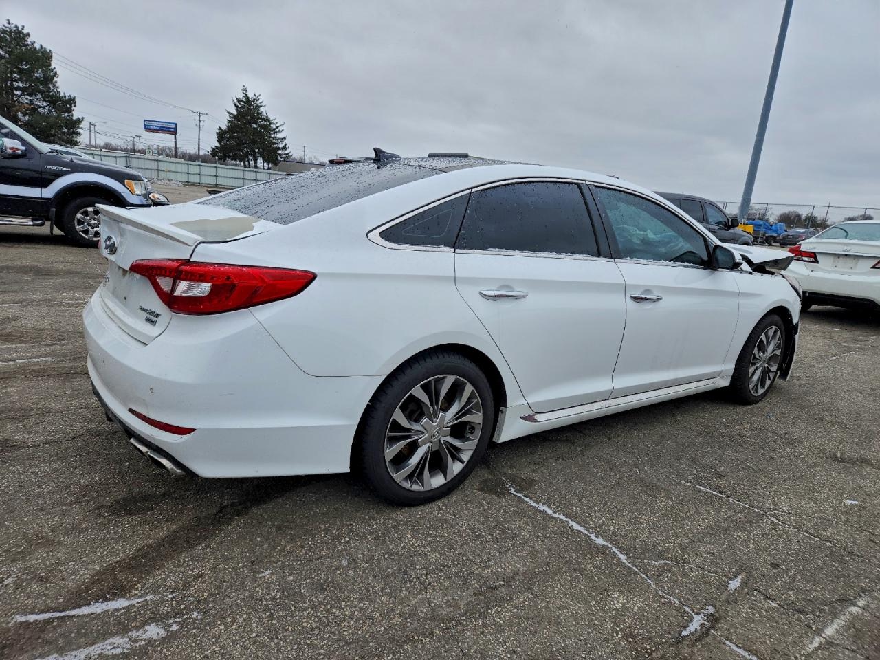 2015 HYUNDAI SONATA SPORT photo 7