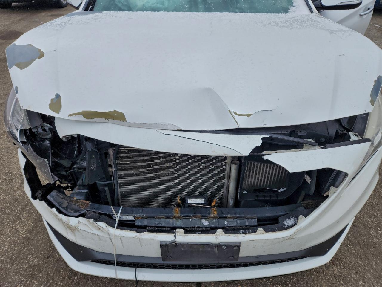 2015 HYUNDAI SONATA SPORT photo 31