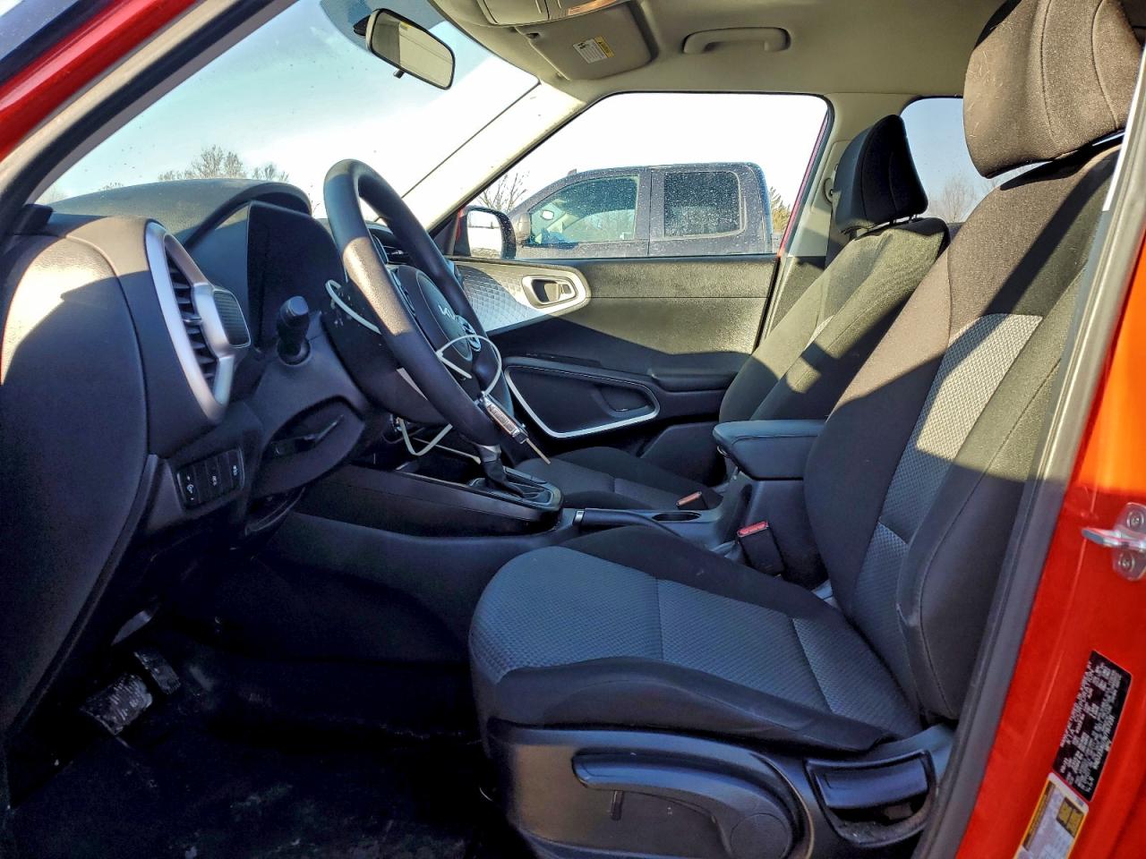 2022 KIA SOUL LX photo 13