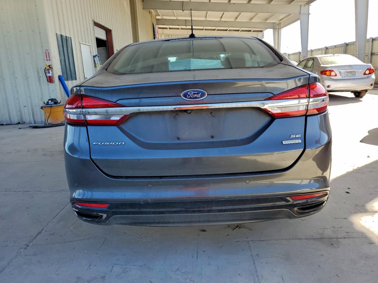 2017 FORD FUSION SE photo 6