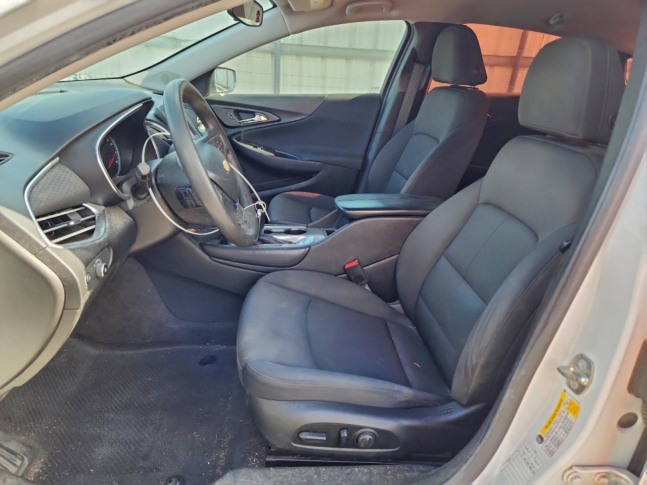 2018 CHEVROLET MALIBU LT photo 13