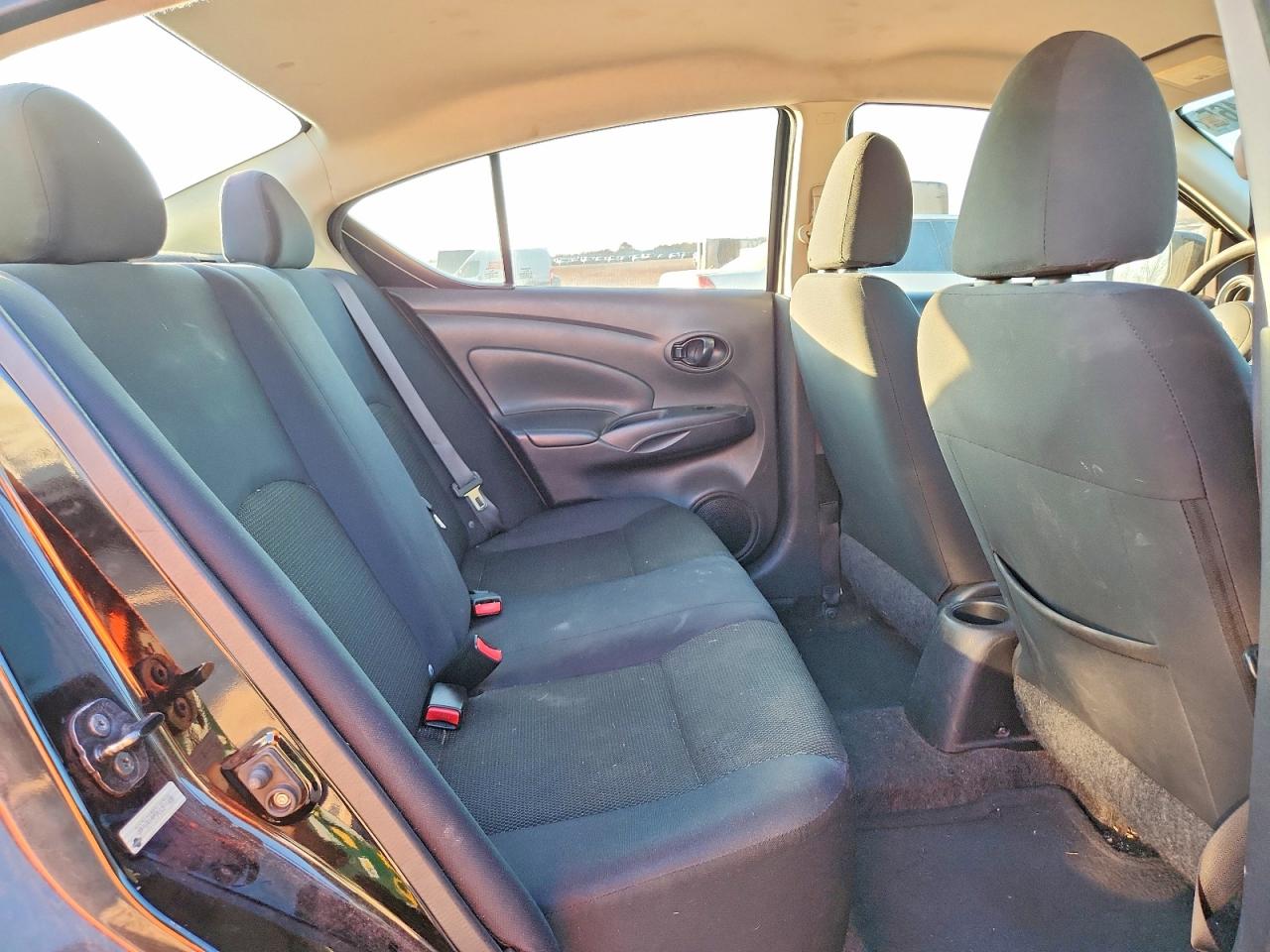 2012 NISSAN VERSA S photo 10