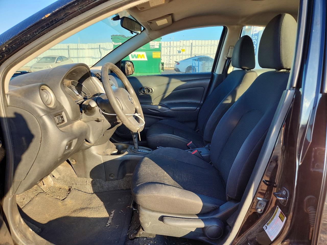 2012 NISSAN VERSA S photo 7