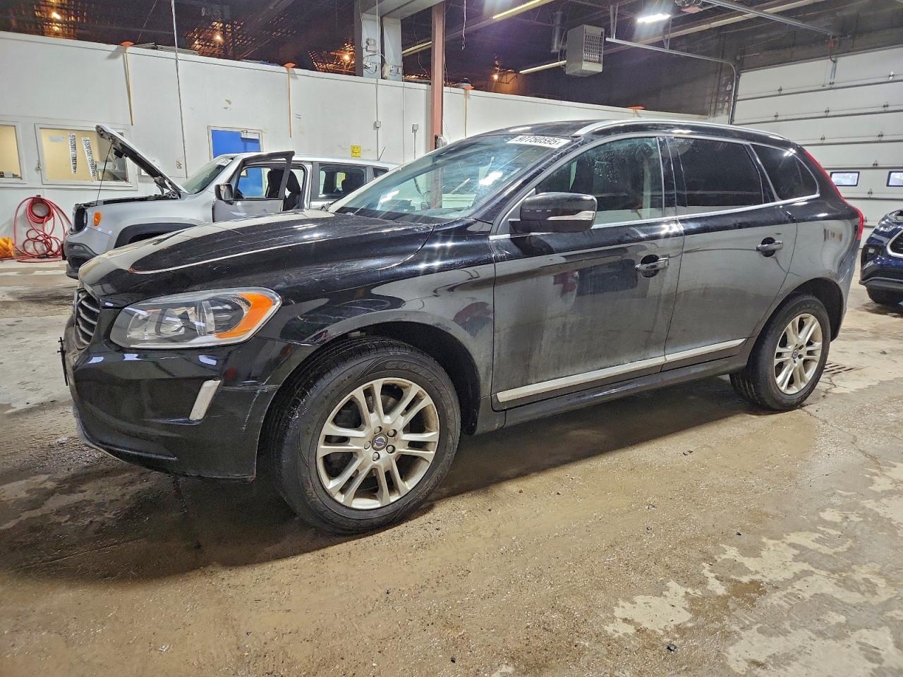 2016 VOLVO XC60