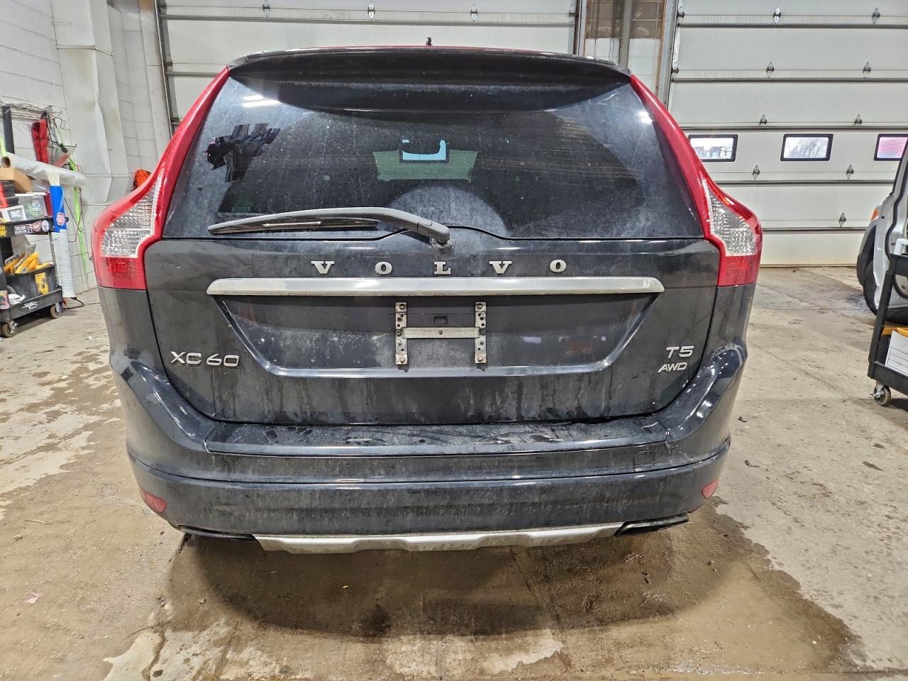 2016 VOLVO XC60 T5 PREMIER photo 6