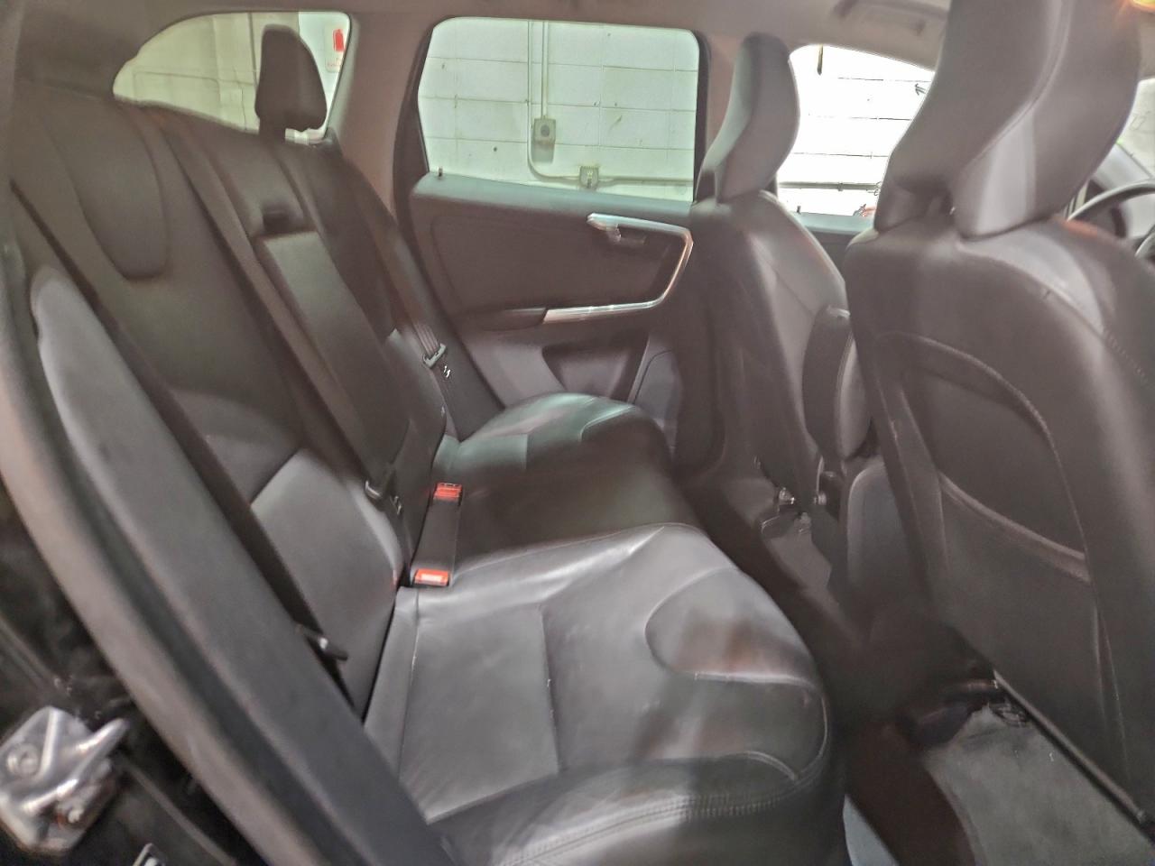 2016 VOLVO XC60 T5 PREMIER photo 11
