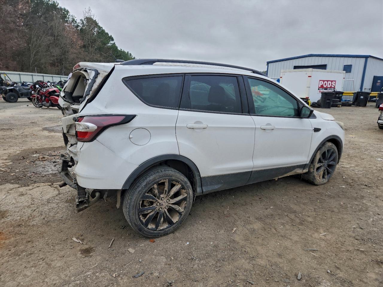 2017 FORD ESCAPE SE photo 3