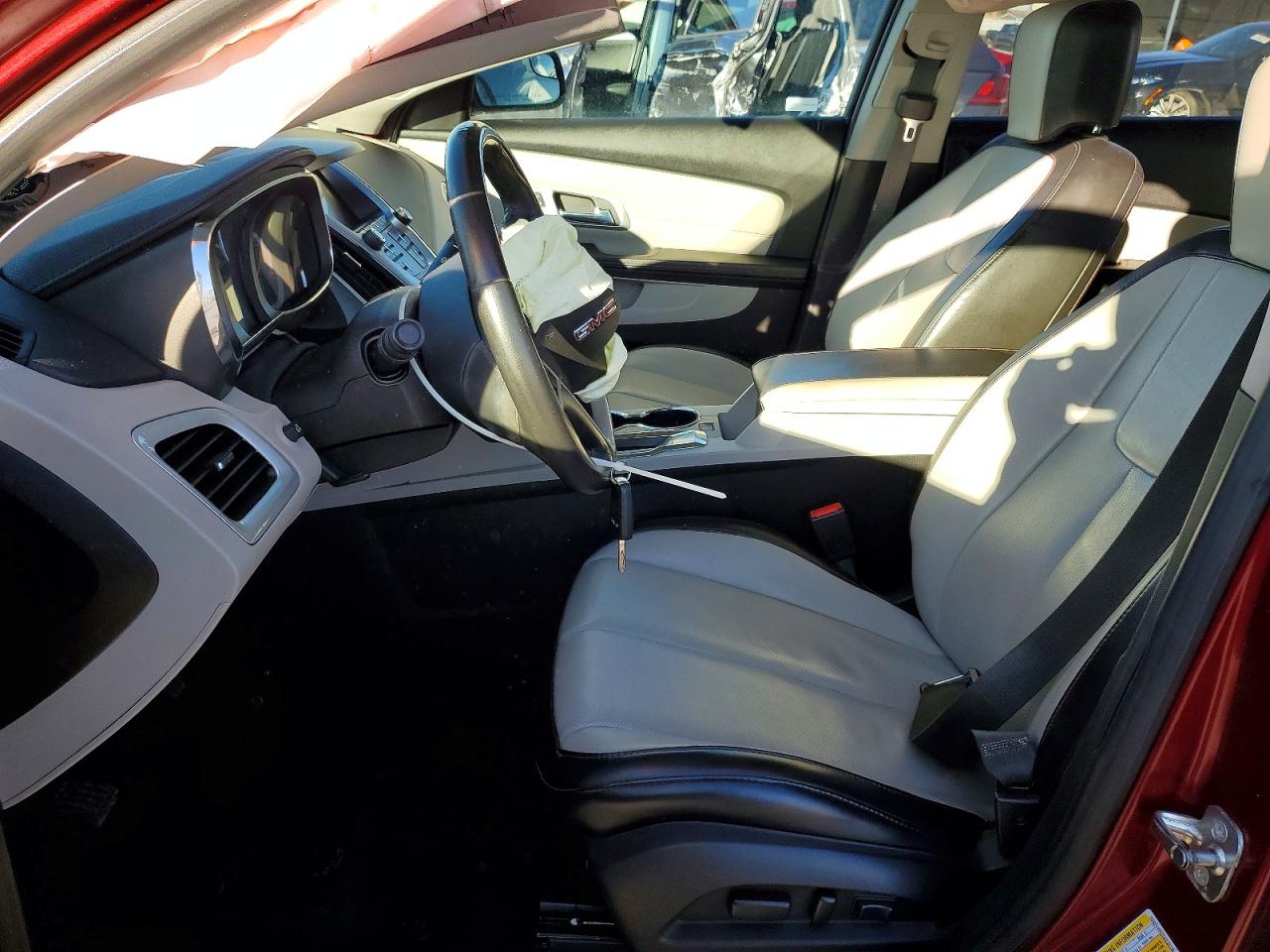 2012 GMC TERRAIN SLT photo 7