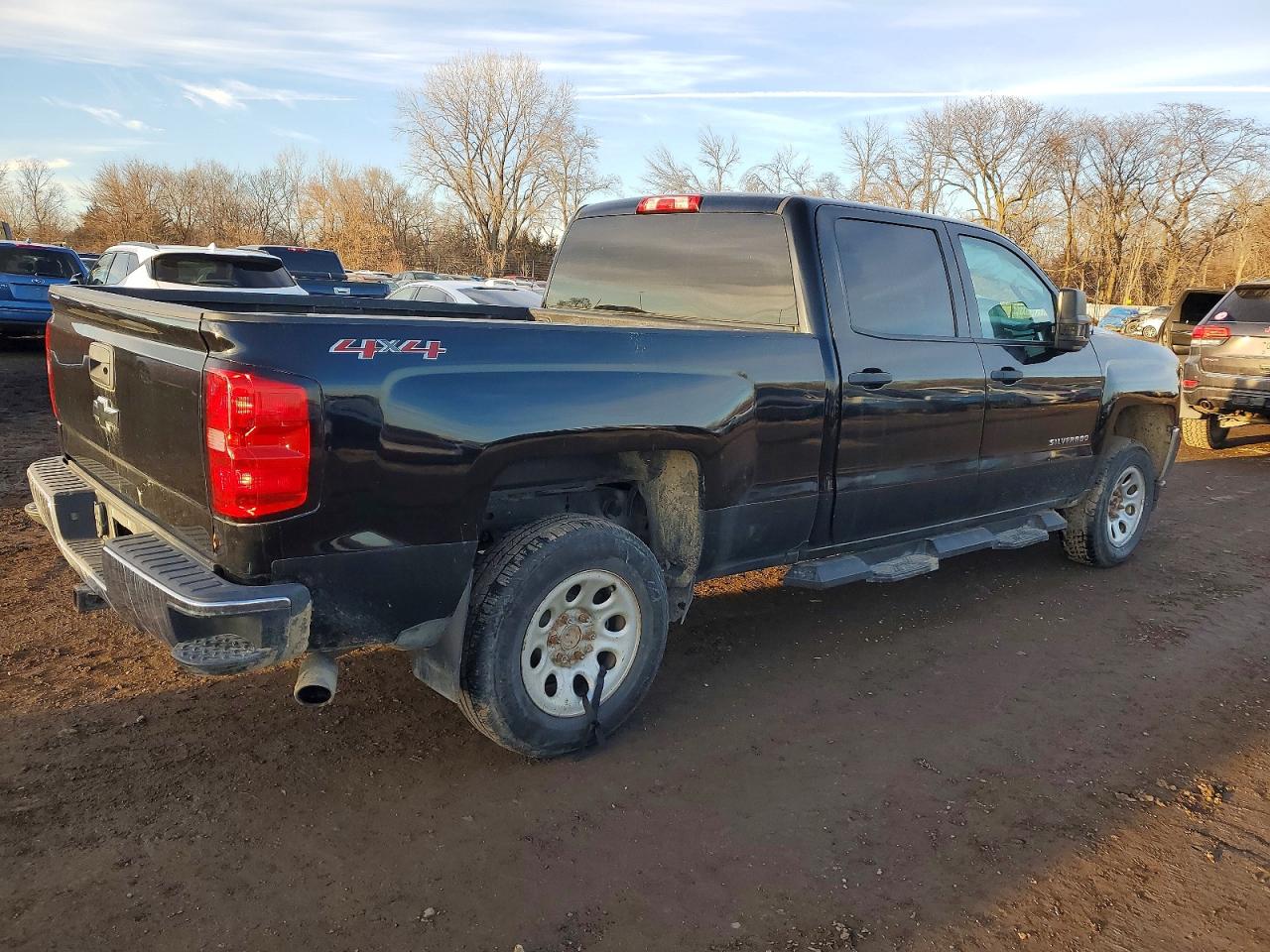 2017 CHEVROLET SILVERADO K1500 photo 3