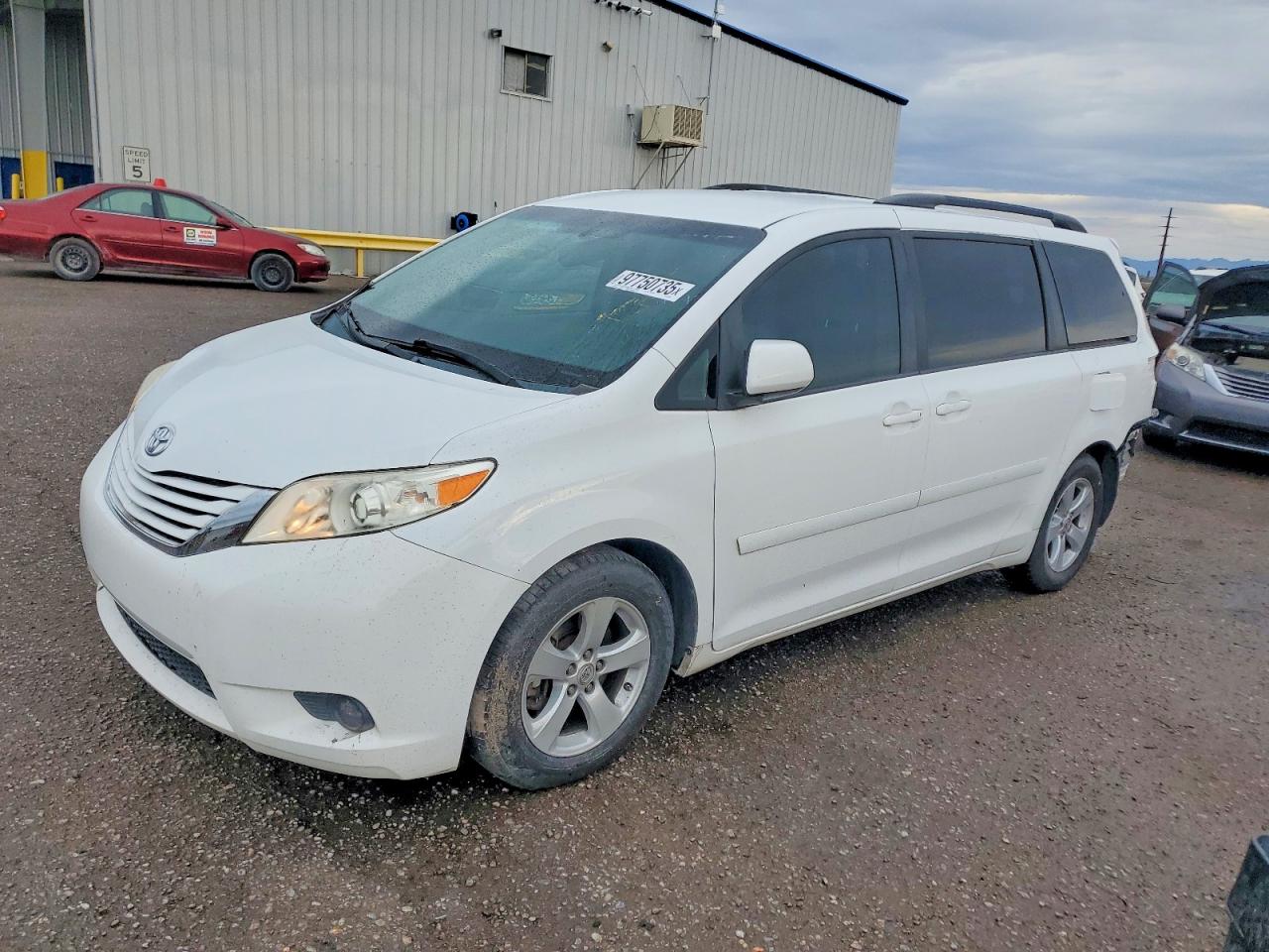 2015 TOYOTA SIENNA