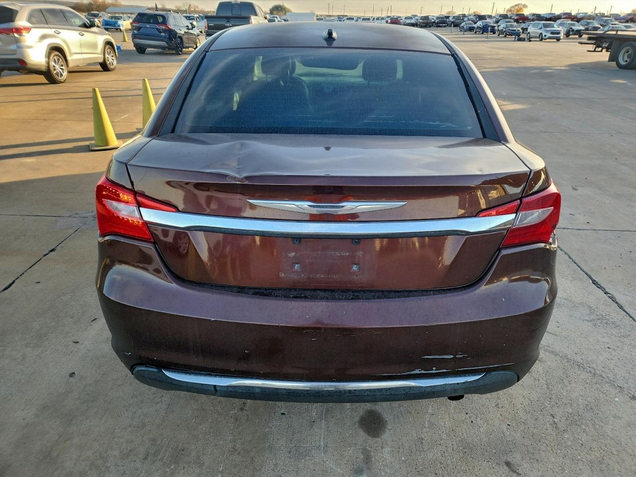2013 CHRYSLER 200 TOURING photo 6
