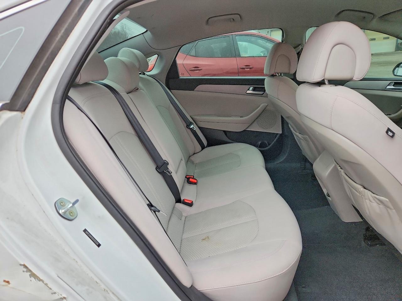 2016 HYUNDAI SONATA SE photo 10