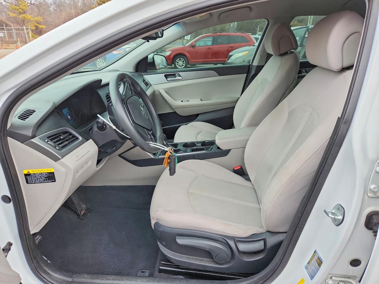 2016 HYUNDAI SONATA SE photo 7