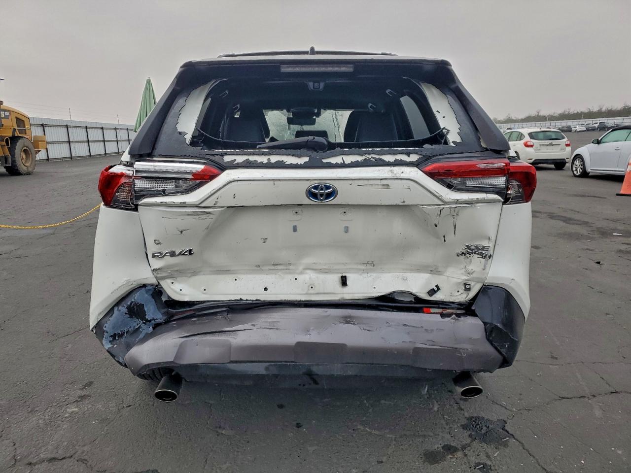 2021 TOYOTA RAV4 XSE photo 6