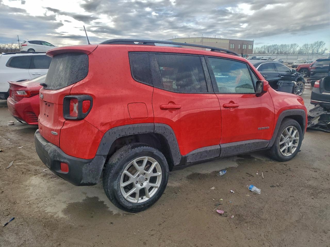 2019 JEEP RENEGADE LATITUDE photo 3
