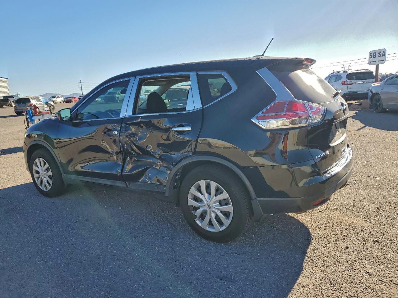 2016 NISSAN ROGUE S photo 2