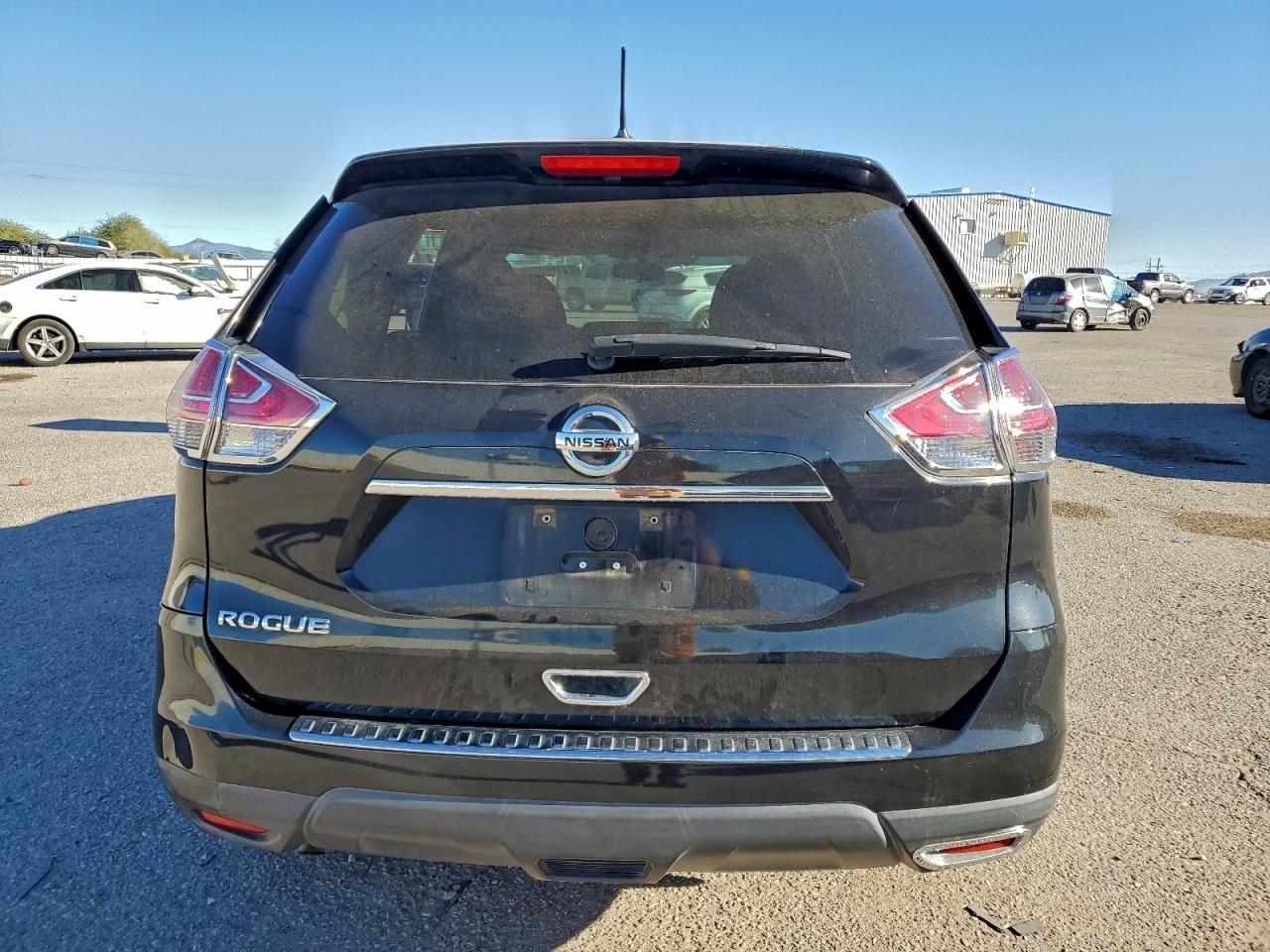 2016 NISSAN ROGUE S photo 6