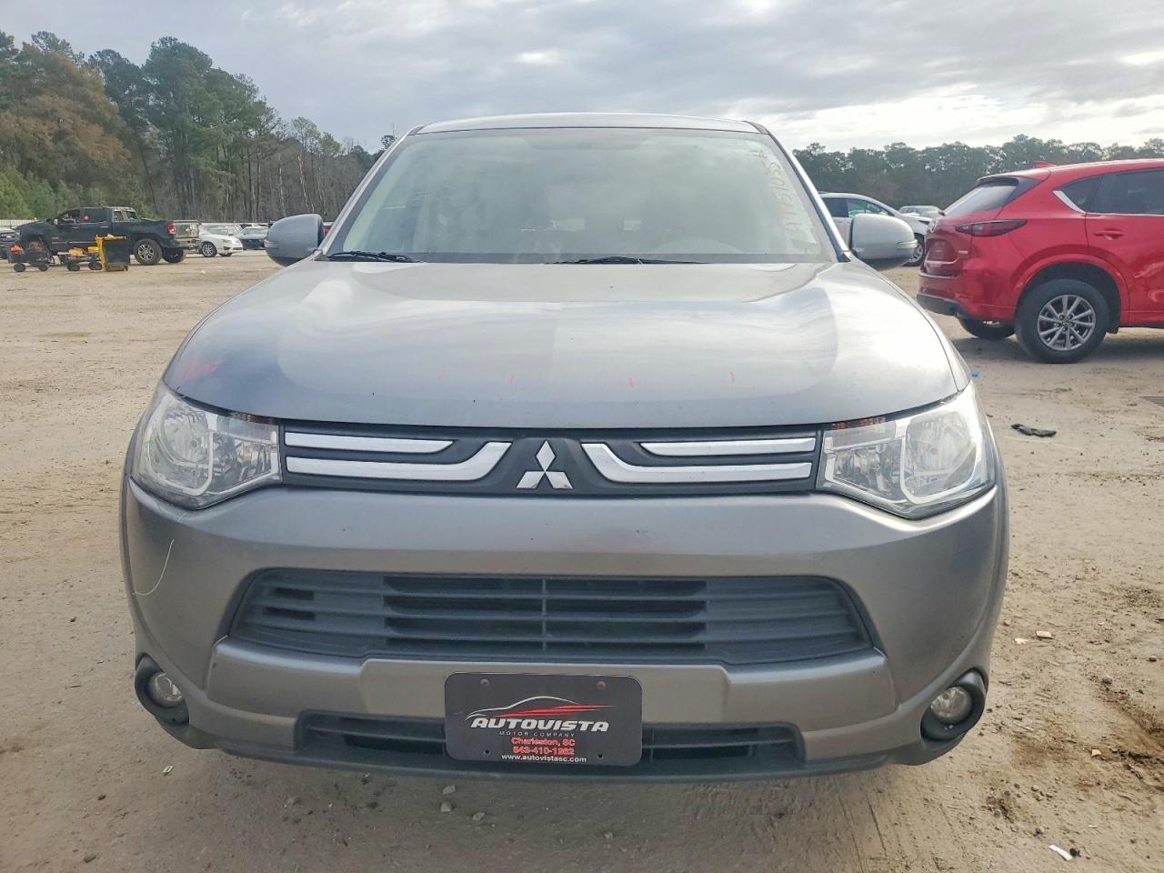 2014 MITSUBISHI OUTLANDER SE photo 5