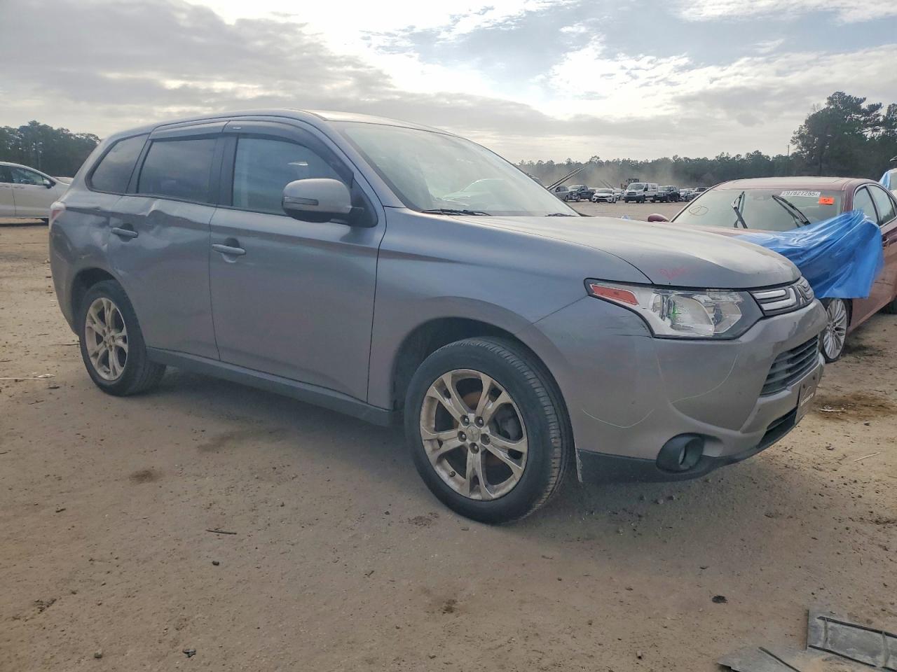 2014 MITSUBISHI OUTLANDER SE photo 4