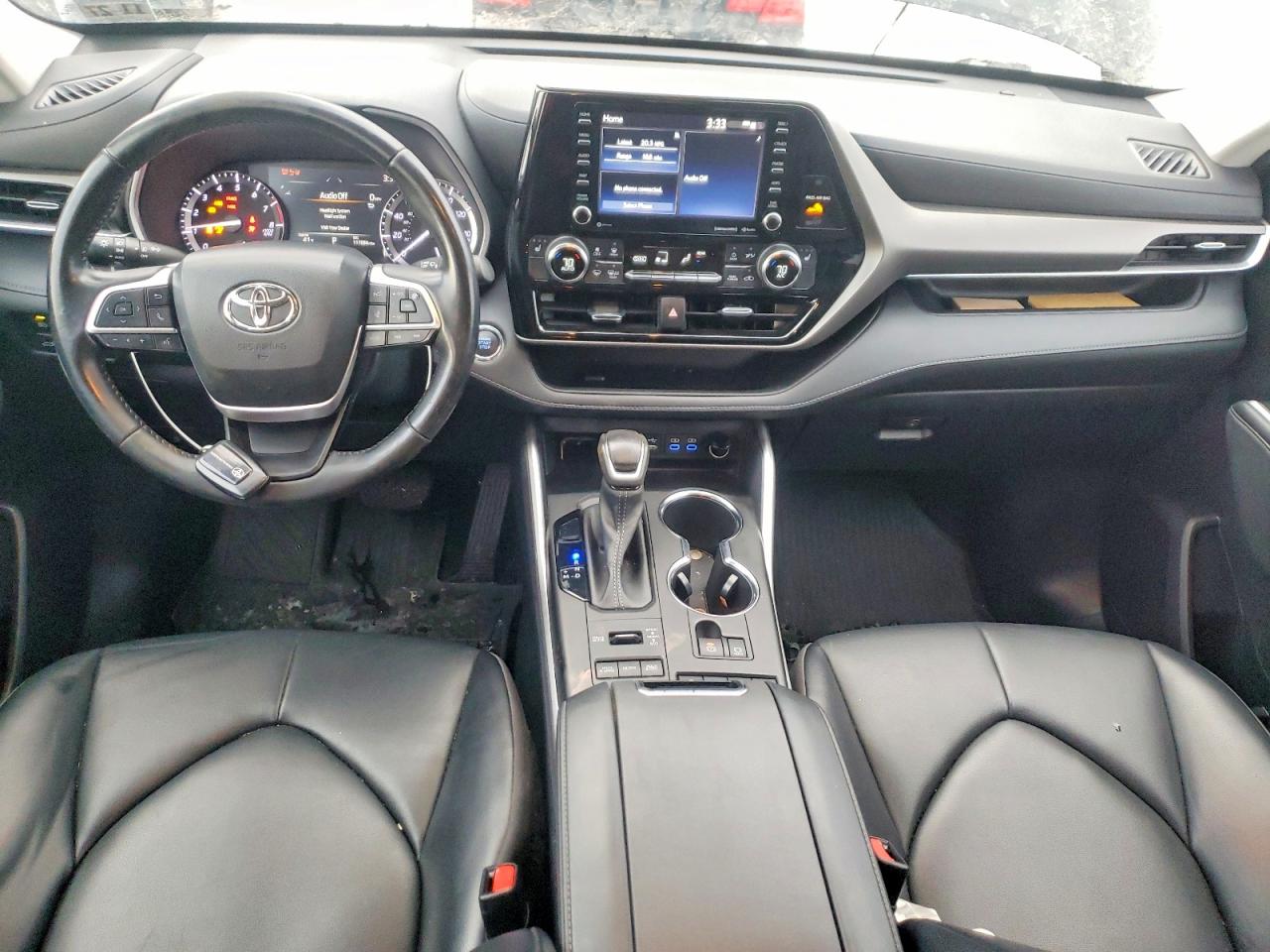 2022 TOYOTA HIGHLANDER XLE photo 8