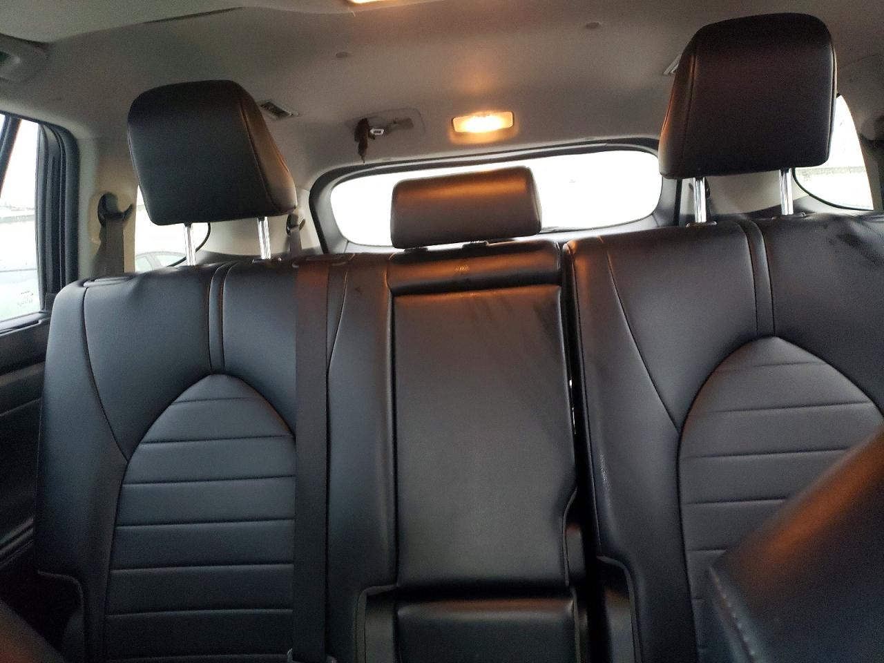 2022 TOYOTA HIGHLANDER XLE photo 10