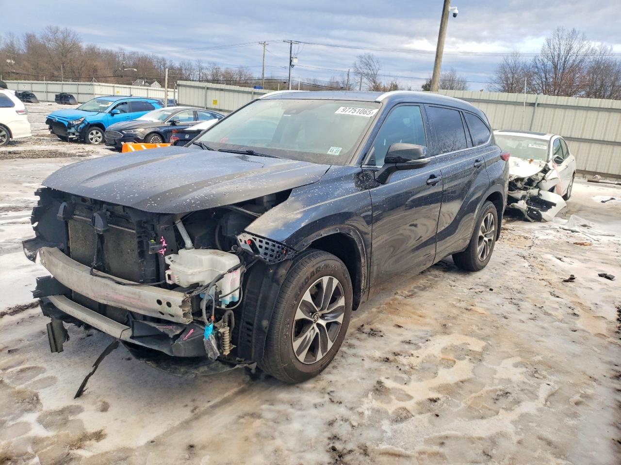 2022 TOYOTA HIGHLANDER