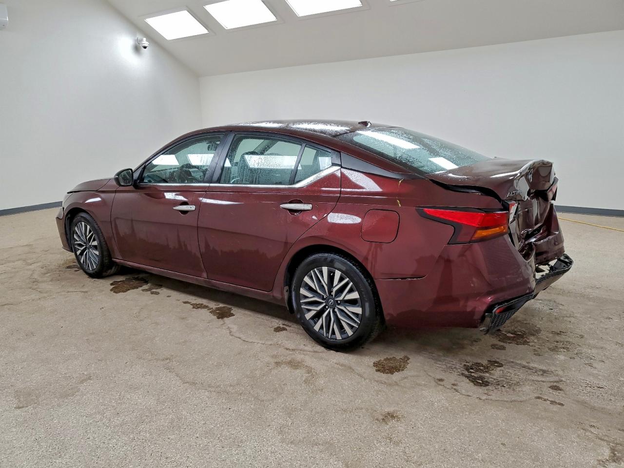 2024 NISSAN ALTIMA SV photo 2