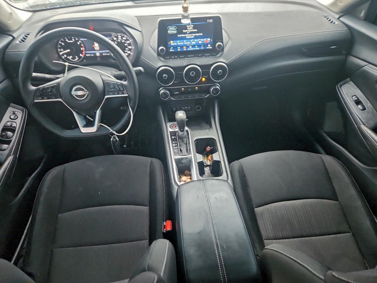 2025 NISSAN SENTRA SV photo 8
