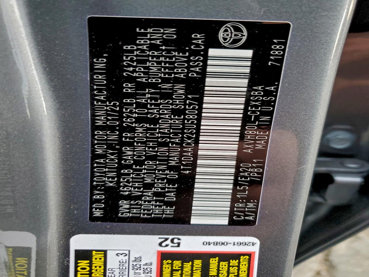 2025 TOYOTA CAMRY photo 12