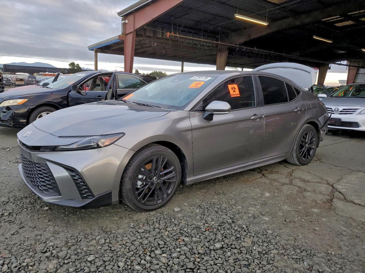2025 TOYOTA CAMRY