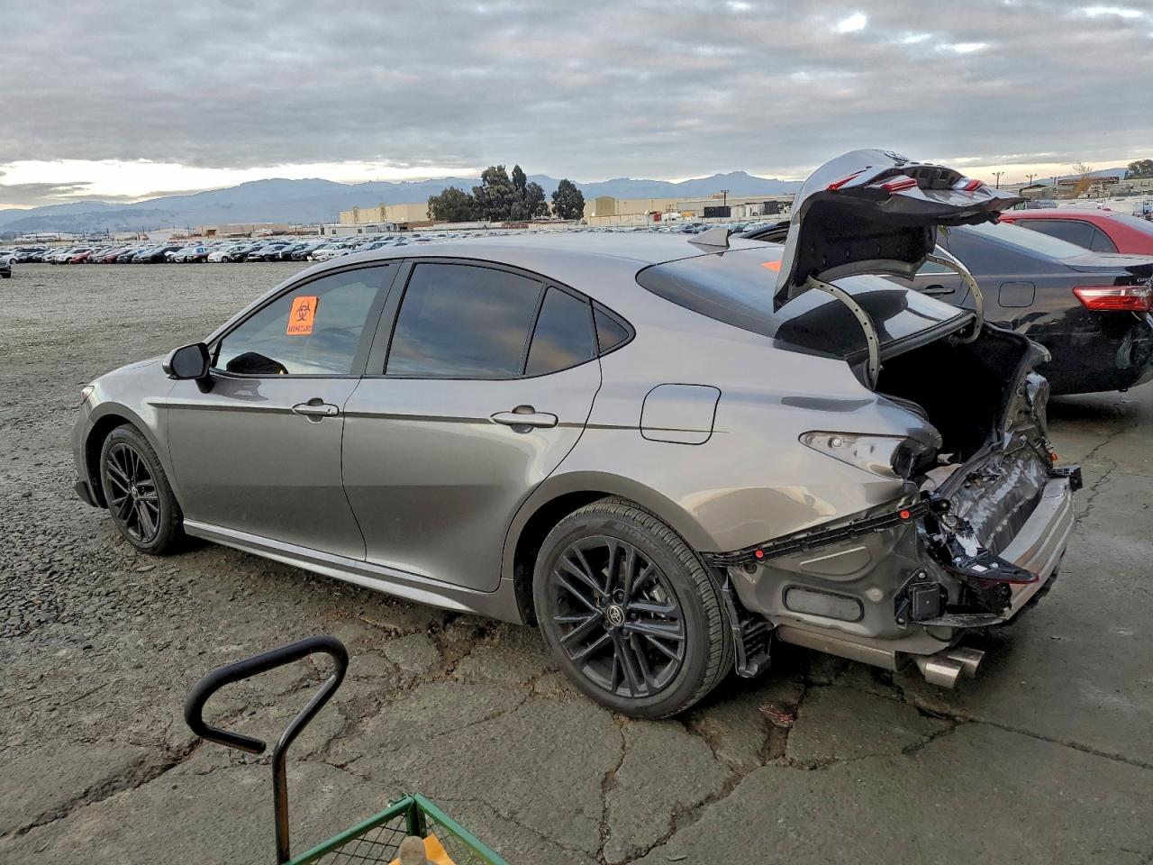 2025 TOYOTA CAMRY photo 2