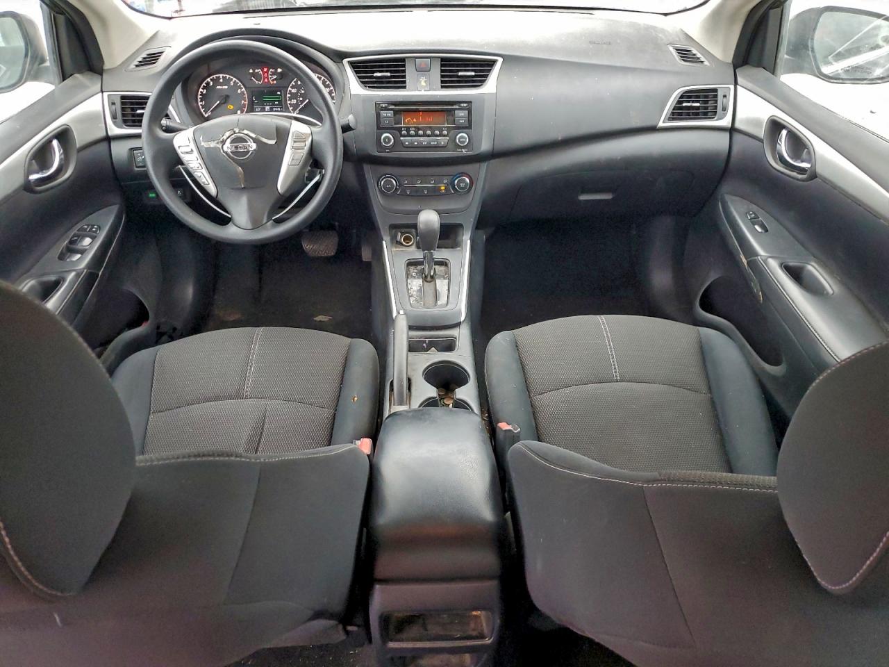2016 NISSAN SENTRA S photo 8