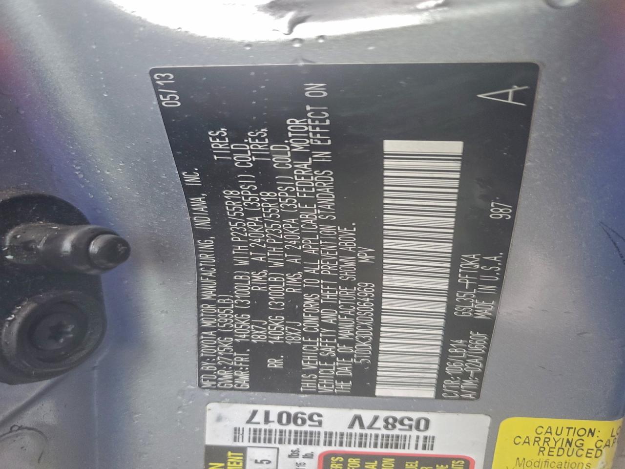 2013 TOYOTA SIENNA XLE photo 13