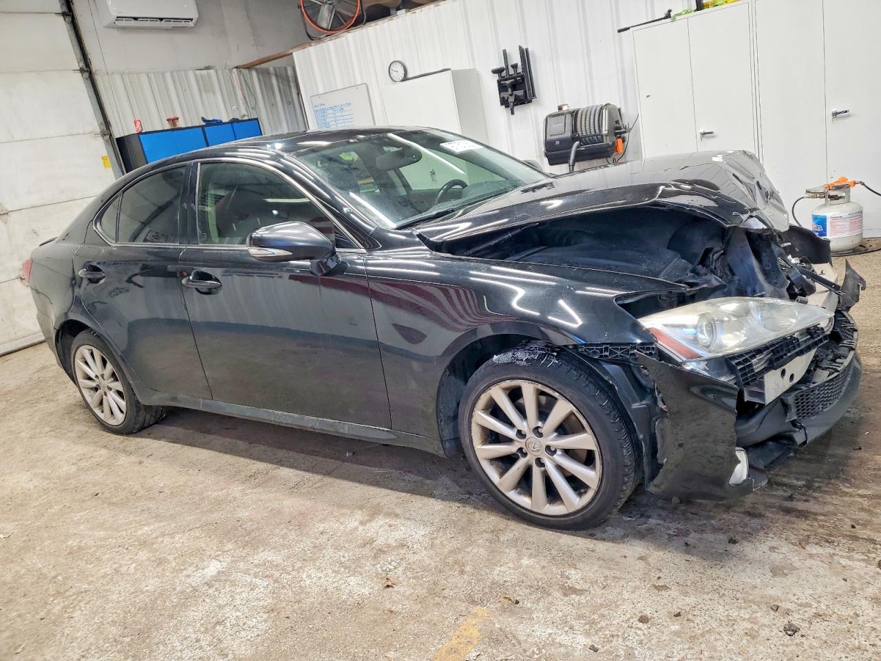 2010 LEXUS IS 250 photo 4