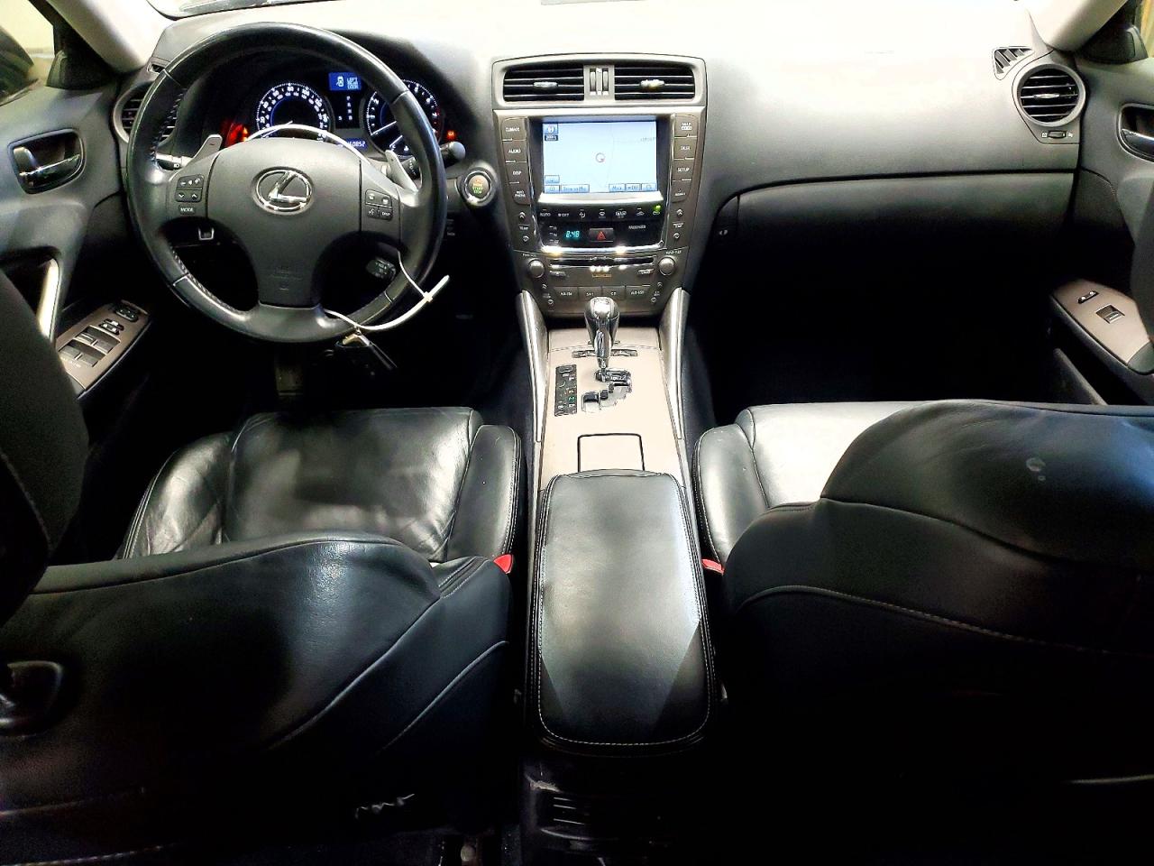 2010 LEXUS IS 250 photo 8