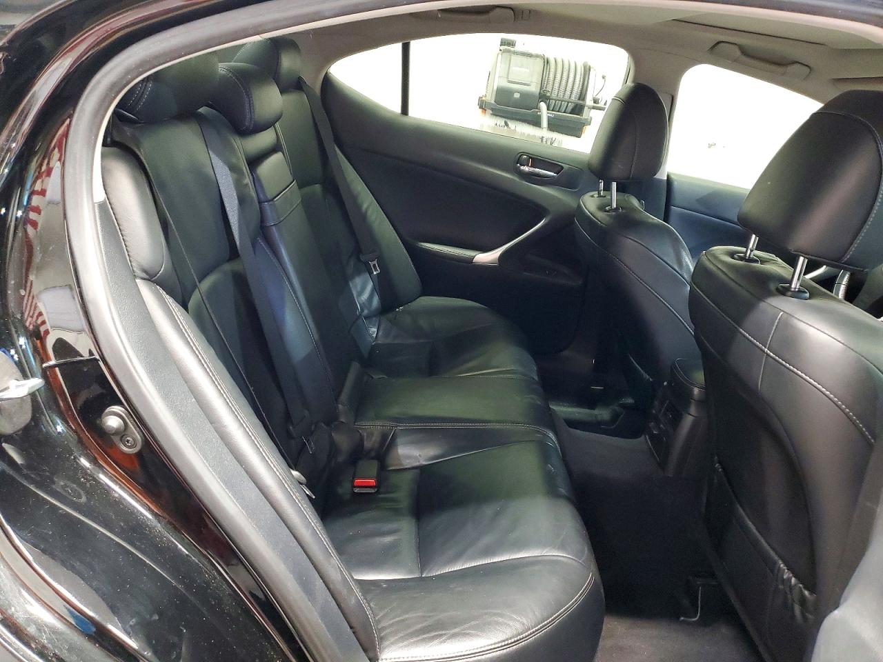 2010 LEXUS IS 250 photo 10